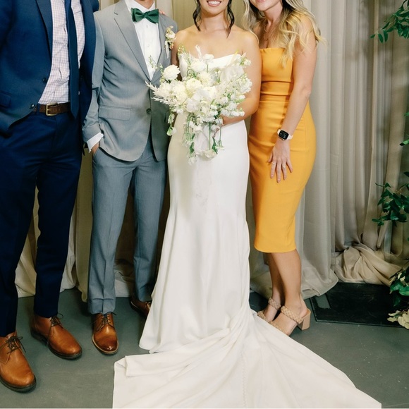 Petal and pup WHITEHAVEN DRESS - ORANGE size 4 - Picture 6 of 6